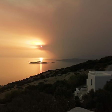 Aegean Deep Blue Andros Ano Aprovato Apartment Bagian luar foto